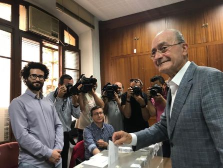 Los candidatos de Málaga acuden a las urnas Los candidatos de Málaga acuden a las urnas