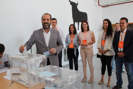 Los candidatos de Málaga acuden a las urnas Los candidatos de Málaga acuden a las urnas
