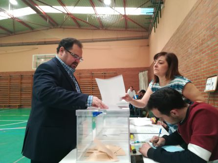 Eusebio Martín es el único de los candidatos a la Alcaldía que se queda fuera de la Corporación Eusebio Martín es el único de los candidatos a la Alcaldía que se queda fuera de la Corporación