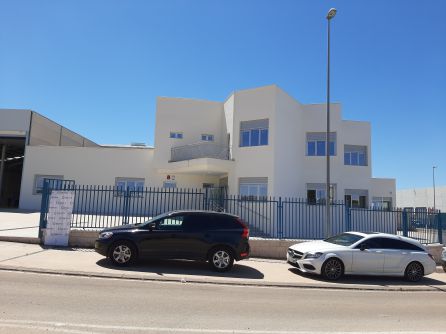Edificio 4.0 situado en el polígono de "Los Rubiales" en Linares Edificio 4.0 situado en el polígono de "Los Rubiales" en Linares