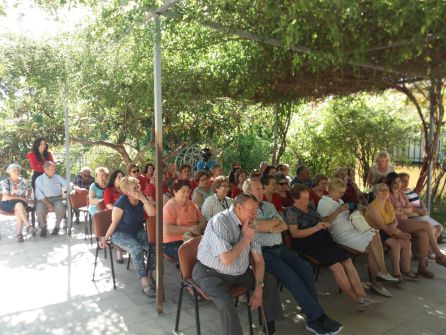 Público asistente a la inauguración Público asistente a la inauguración