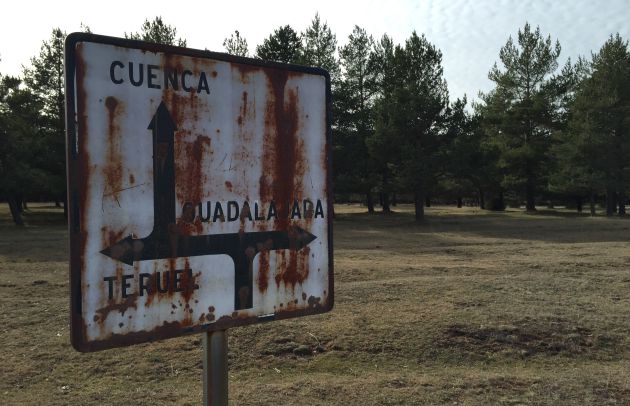 El nacimiento del río Tajo se encuentra en el límite de las provincias de Cuenca, Guadalajara y Teruel. El nacimiento del río Tajo se encuentra en el límite de las provincias de Cuenca, Guadalajara y Teruel.