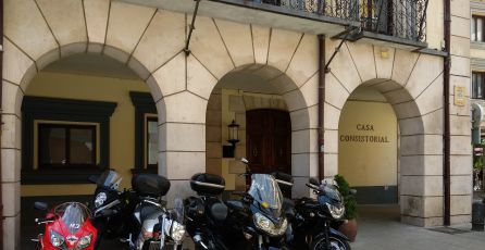 Una villa con alma motera Una villa con alma motera