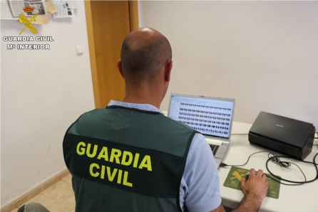 Ciudadanos suspende a su número 5 en Villena, acusado de corrupción de menores Ciudadanos suspende a su número 5 en Villena, acusado de corrupción de menores