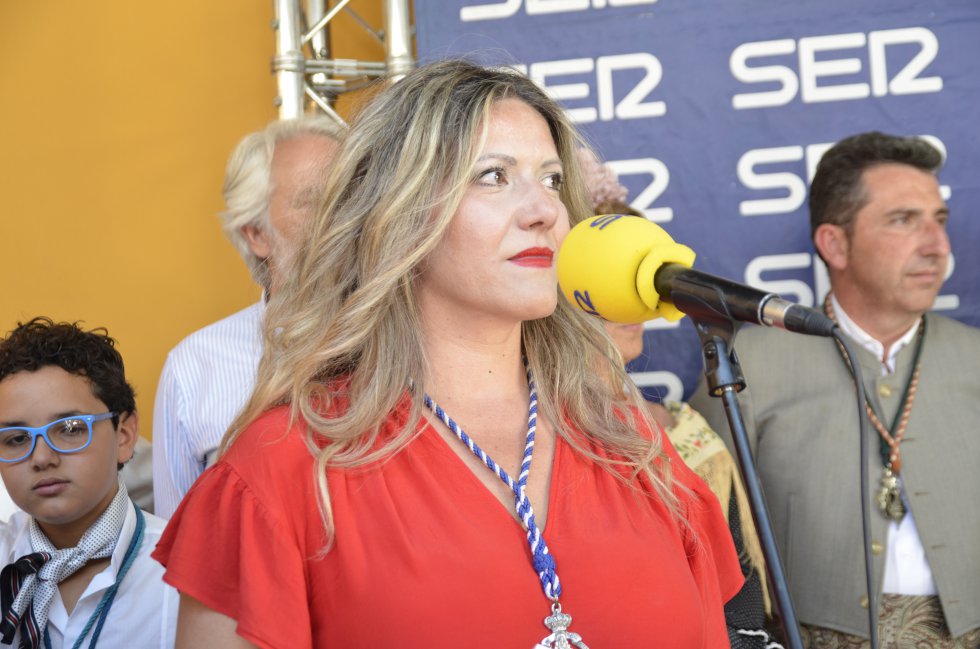 Ana Gil, co-presentadora del acto Ana Gil, co-presentadora del acto