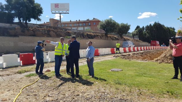 Empiezan nuevas obras para descongestionar la zona de Cuatro Caminos en Guadalajara: Nuevas obras para descongestionar la zona de Cuatro Caminos Empiezan nuevas obras para descongestionar la zona de Cuatro Caminos en Guadalajara: Nuevas obras para descongestionar la zona de Cuatro Caminos