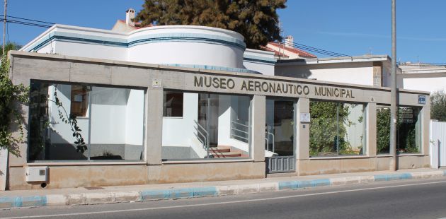 SER Viajeros visita el Museo Aeronáutico de Los Alcázares y aborda la festividad de la noche de San Juan SER Viajeros visita el Museo Aeronáutico de Los Alcázares y aborda la festividad de la noche de San Juan