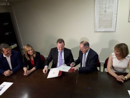 Vicente Casañ toma posesión como alcalde de Albacete Vicente Casañ toma posesión como alcalde de Albacete