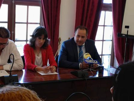 Momento de la intervención del candidato del PP, Juan Ruiz Momento de la intervención del candidato del PP, Juan Ruiz