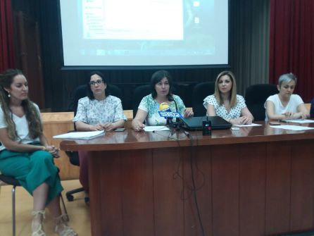 Momento de la intervención de la concejala María Teresa García Momento de la intervención de la concejala María Teresa García