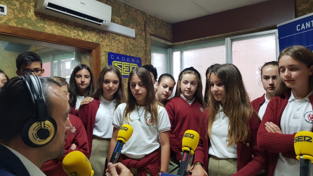 Entrevista al alcalde de Torrelavega realizada por alumnos de La Paz Entrevista al alcalde de Torrelavega realizada por alumnos de La Paz