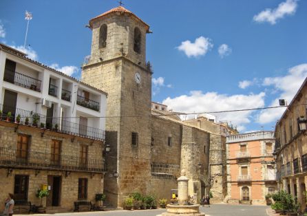 Plaza Mayor de Chiclana de Segura. Plaza Mayor de Chiclana de Segura.
