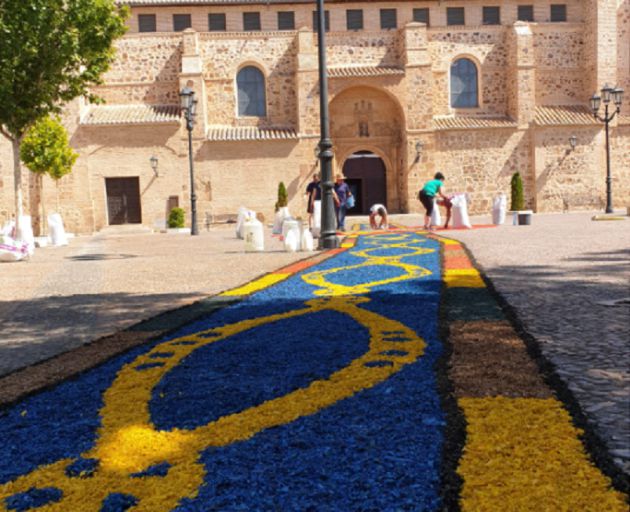 Las alfombras del Corpus lucen en calles y plazas Las alfombras del Corpus lucen en calles y plazas