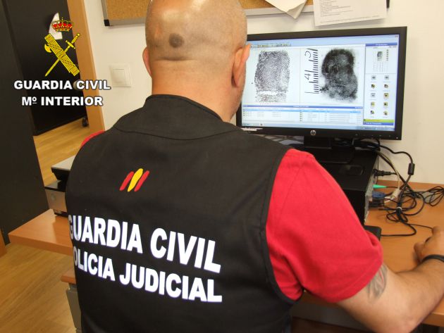 Detenido un joven de Marchamalo por el robo en al menos 15 viviendas del Corredor del Henares: Detenido por el robo en 15 viviendas de Cabanillas, Marchamalo, El Casar y Villanueva Detenido un joven de Marchamalo por el robo en al menos 15 viviendas del Corredor del Henares: Detenido por el robo en 15 viviendas de Cabanillas, Marchamalo, El Casar y Villanueva