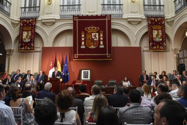 Caballero pedirá al Gobierno de España autorización para invertir 'los ahorros' Caballero pedirá al Gobierno de España autorización para invertir 'los ahorros'