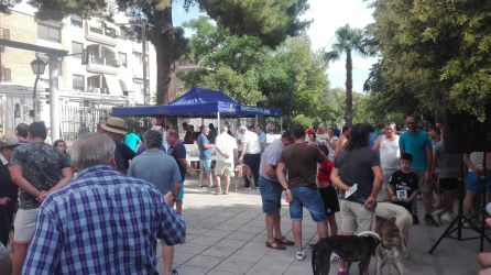 Ambiente que se daba en el Paseo Primero de mayo, con el numeroso público asistente Ambiente que se daba en el Paseo Primero de mayo, con el numeroso público asistente