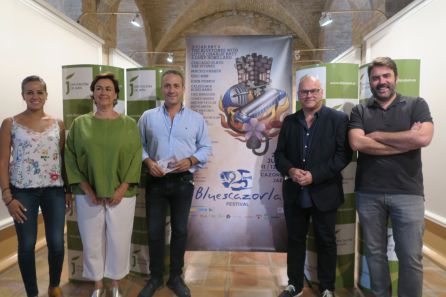 Nuria Serrano, Esther Cabrera, Antonio José Rodríguez, Manuel Fernández y Christopher Ortiz Nuria Serrano, Esther Cabrera, Antonio José Rodríguez, Manuel Fernández y Christopher Ortiz