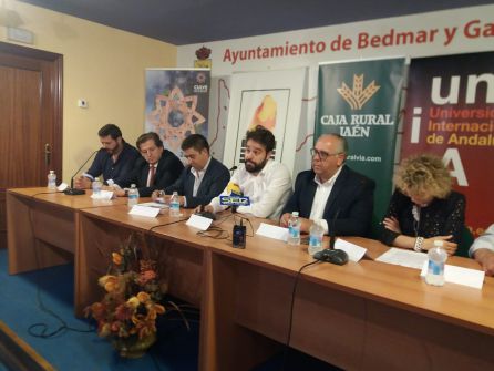 Momento de la intervención del alcalde de Bedmar, Juan Francisco Serrano Momento de la intervención del alcalde de Bedmar, Juan Francisco Serrano