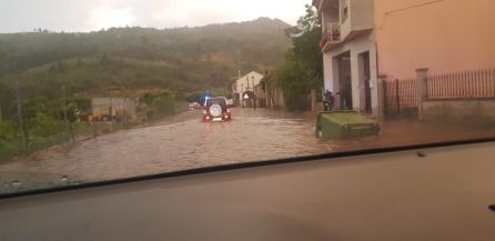 Las lluvias provocan un reguero de incidencias en Ourense: Las lluvias provocan un reguero de incidencias en Ourense Las lluvias provocan un reguero de incidencias en Ourense: Las lluvias provocan un reguero de incidencias en Ourense