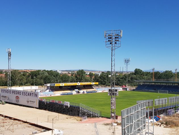 El gobierno del PSOE en Guadalajara decide que los conciertos del Festival Gigante y de las fiestas sigan celebrándose en las pistas de Atletismo de la Fuente de la Niña: Los conciertos musicales otra vez en las Pistas de la Fuente de la Niña El gobierno del PSOE en Guadalajara decide que los conciertos del Festival Gigante y de las fiestas sigan celebrándose en las pistas de Atletismo de la Fuente de la Niña: Los conciertos musicales otra vez en las Pistas de la Fuente de la Niña