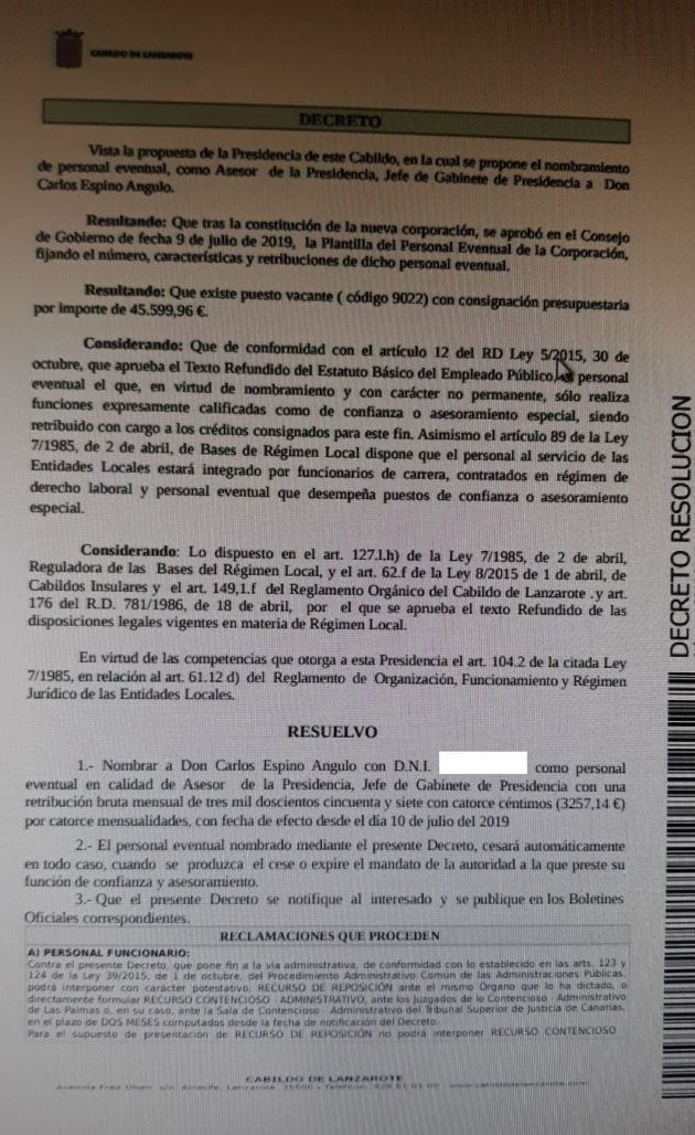 Decreto de nombramiento de Carlos Espino como jefe del Gabinete de Presidencia del Cabildo de Lanzarote. Decreto de nombramiento de Carlos Espino como jefe del Gabinete de Presidencia del Cabildo de Lanzarote.