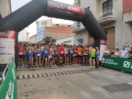 Salida de la VIII Volta a peu a Ador Salida de la VIII Volta a peu a Ador