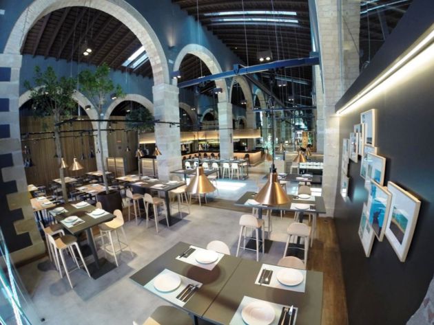 Interior de Toro Tapas El Puerto Interior de Toro Tapas El Puerto