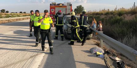 Cuatro coches y dos camiones chocan en un accidente múltiple en la A-31 Cuatro coches y dos camiones chocan en un accidente múltiple en la A-31