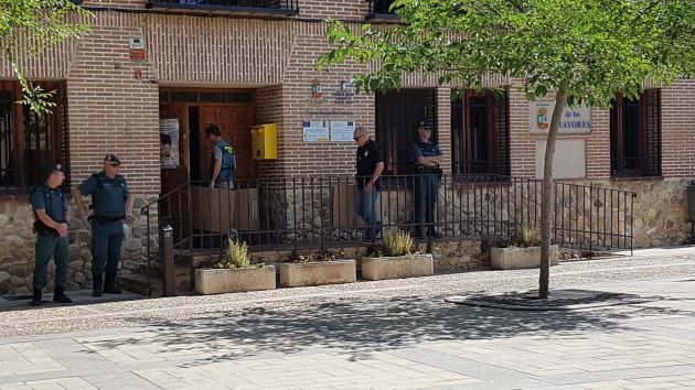 5 detenidos tras el registro al Ayuntamiento de Fontanar 5 detenidos tras el registro al Ayuntamiento de Fontanar