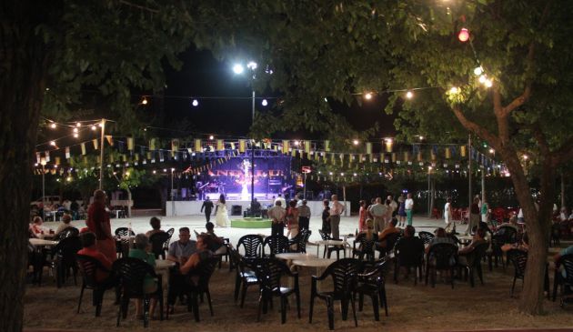 Imagen de la verbena municipal en Viso del Marqués que celebra sus fiestas en honor a Santiago Apostol esta semana Imagen de la verbena municipal en Viso del Marqués que celebra sus fiestas en honor a Santiago Apostol esta semana