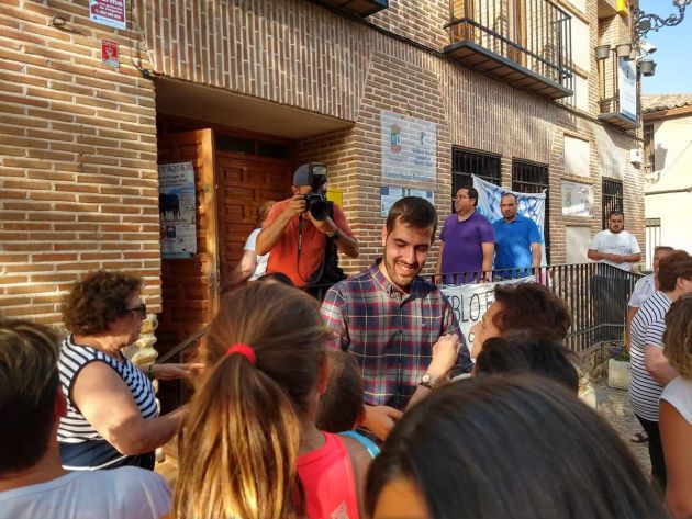 El alcalde de Fontanar (Guadalajara) defiende su inocencia y la de sus compañeros y cree "desproporcionada" la actuación policial: El alcalde de Fontanar defiende su inocencia y la de sus compañeros El alcalde de Fontanar (Guadalajara) defiende su inocencia y la de sus compañeros y cree "desproporcionada" la actuación policial: El alcalde de Fontanar defiende su inocencia y la de sus compañeros