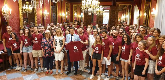 Nos colamos en los ensayos de la orquesta europea de estudiantes de Medicina, de encuentro anual en Granada Nos colamos en los ensayos de la orquesta europea de estudiantes de Medicina, de encuentro anual en Granada