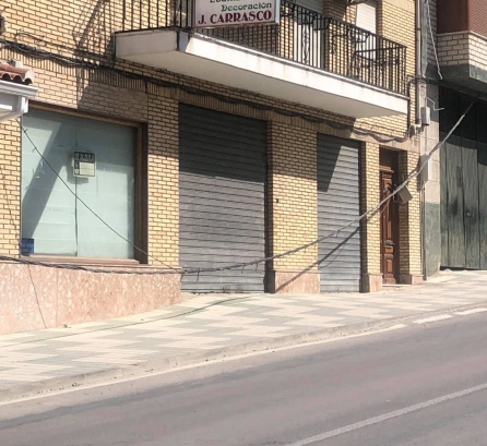 Varias horas sin electricidad en Villanueva del Arzobispo por un camión Varias horas sin electricidad en Villanueva del Arzobispo por un camión