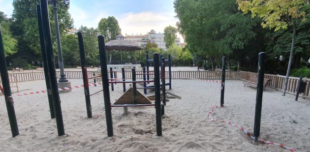 Área infantil del paque de San Julián. Área infantil del paque de San Julián.