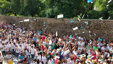 Praza da Pedreira llena durante el Pregón de Manuel Jabois Praza da Pedreira llena durante el Pregón de Manuel Jabois
