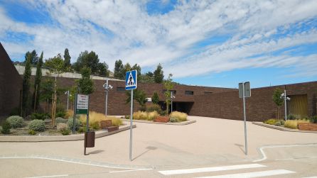 Entrada de urgencias del CHARE de Cazorla Entrada de urgencias del CHARE de Cazorla
