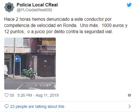Pillado en la Ronda de Ciudad Real a gran velocidad y haciendo 'caballitos' Pillado en la Ronda de Ciudad Real a gran velocidad y haciendo 'caballitos'