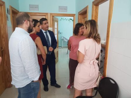 Momento de la visita al Cenro de Salud de Bedmar Momento de la visita al Cenro de Salud de Bedmar