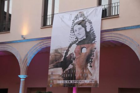 El cartel anunciador de la feria es obra de la artista sevillana Irene Dorado El cartel anunciador de la feria es obra de la artista sevillana Irene Dorado