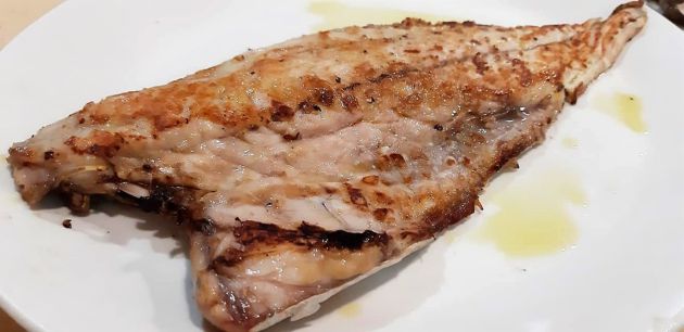 Lomo de corvina a la plancha del bar Arturo Lomo de corvina a la plancha del bar Arturo