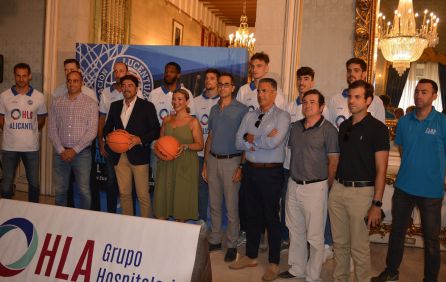 Programa de deportes Alicante: Felipe, duda, Carlos, Baja, Olmedo, titular y vuelve Alejandro Alfaro Programa de deportes Alicante: Felipe, duda, Carlos, Baja, Olmedo, titular y vuelve Alejandro Alfaro