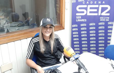 "Mc Nay" en los estudios de Radio Linares Cadena SER "Mc Nay" en los estudios de Radio Linares Cadena SER