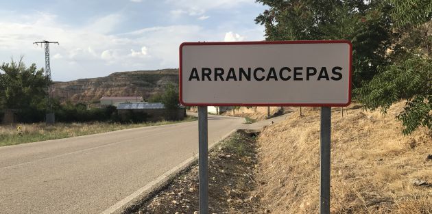 Arrancacepas es un pequeño municipio de la Alcarria de Cuenca. Arrancacepas es un pequeño municipio de la Alcarria de Cuenca.