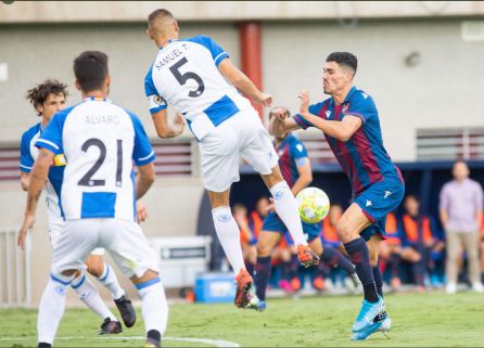 Derrota herculana: El Hércules pierde en Buñol y cae a puestos de descenso a Tercera División Derrota herculana: El Hércules pierde en Buñol y cae a puestos de descenso a Tercera División