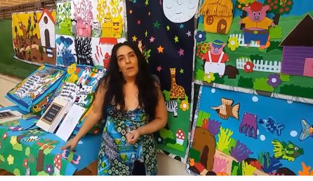 El Colegio San Antonio de Ponferrada abre el curso desplegando historias de fieltro El Colegio San Antonio de Ponferrada abre el curso desplegando historias de fieltro