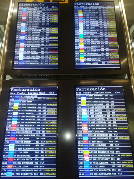 32 vuelos cancelados y 22 desviados en el aeropuerto de Palma por el temporal 32 vuelos cancelados y 22 desviados en el aeropuerto de Palma por el temporal