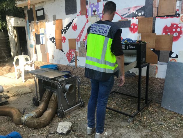 Máquina donde trituraban la marihuana Máquina donde trituraban la marihuana