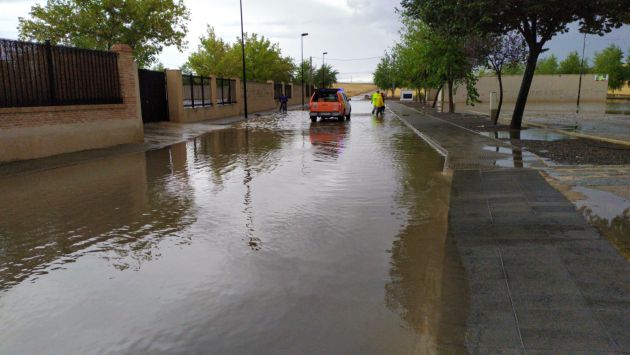 Pequeñas inundaciones en diversas zonas de la localidad de Viso del Marqués (Ciudad Real) Pequeñas inundaciones en diversas zonas de la localidad de Viso del Marqués (Ciudad Real)