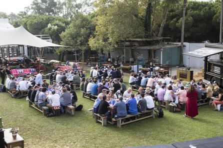 Los invitados a 'Despesques 2019', almorzando en las mesas preparadas por la organización del encuentro. Los invitados a 'Despesques 2019', almorzando en las mesas preparadas por la organización del encuentro.