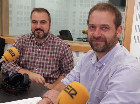 De izquierda a derecha los concejales de Movilidad de Fuenlabrada (Felipe Pinel) y Leganés (Fran Muñoz) De izquierda a derecha los concejales de Movilidad de Fuenlabrada (Felipe Pinel) y Leganés (Fran Muñoz)